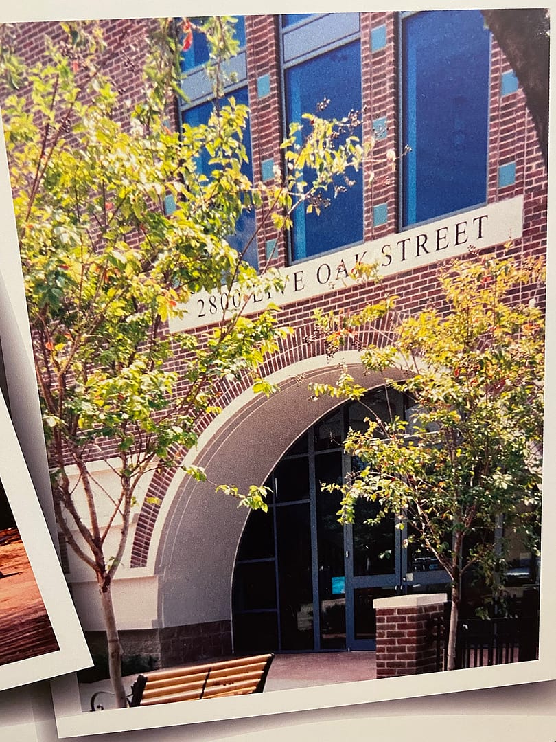 Entrance to 2800 Live Oak Street building